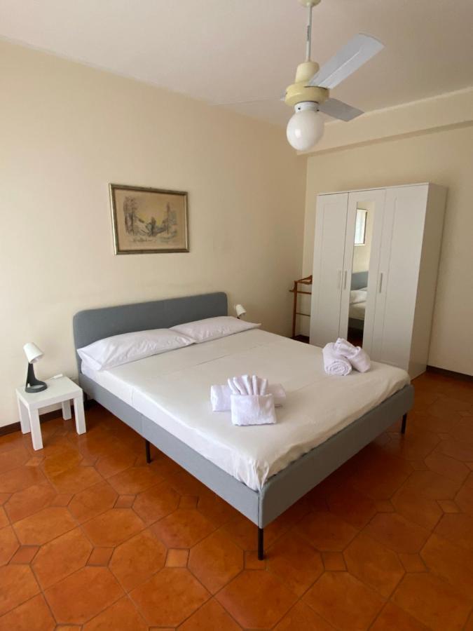 Av Apartment Aci Castello Esterno foto